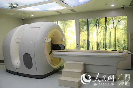 桂林首台PET/CT医学影像仪器正式投入使用