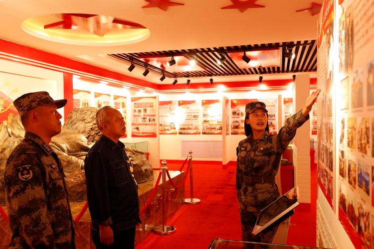 新時代扶貧“老黃牛”探尋“邱少雲”精神_fororder_圖片2