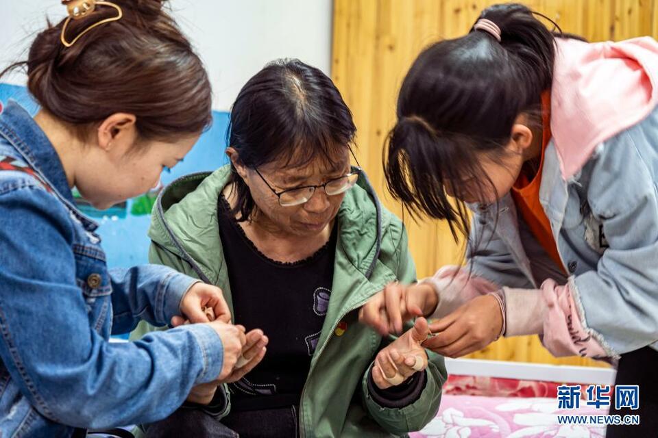 奋斗百年路 启航新征程·中国共产党人的精神谱系|精神之源 精神标识