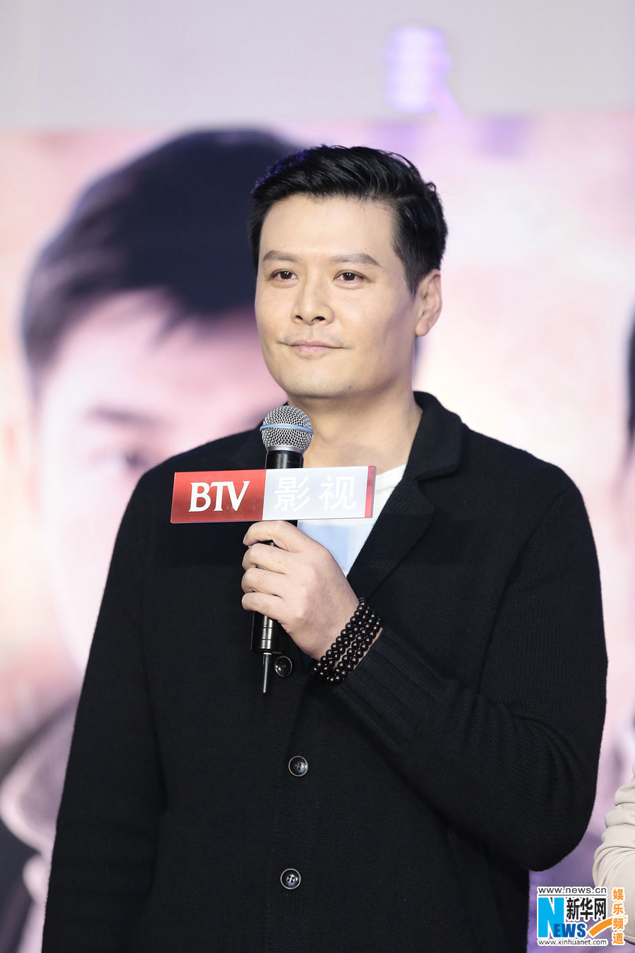 《历史的使命》黄维德酷暑拍戏变“锥子脸”