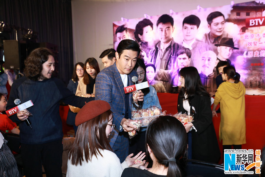 《历史的使命》黄维德酷暑拍戏变“锥子脸”