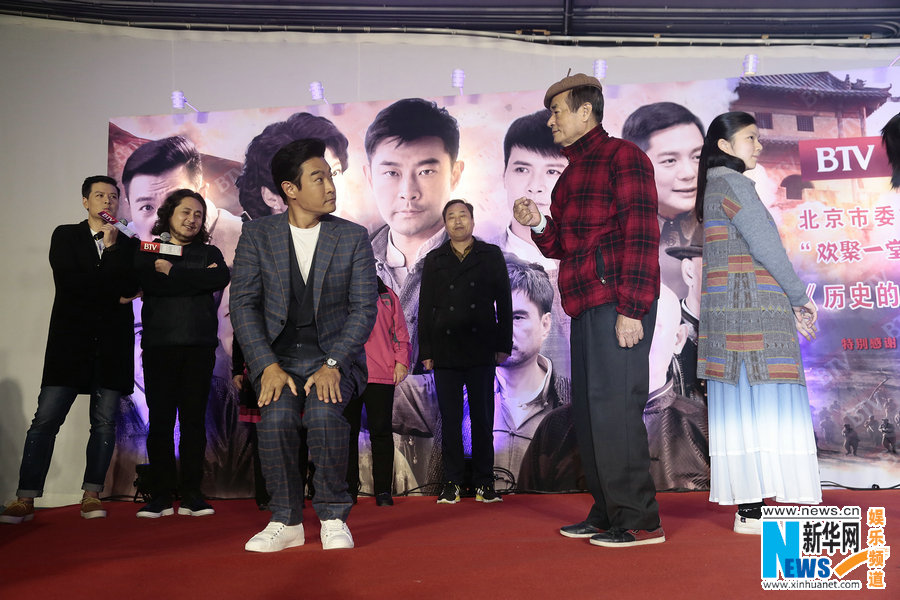 《历史的使命》黄维德酷暑拍戏变“锥子脸”