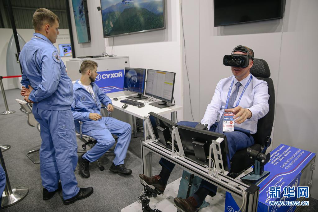 第15届莫斯科航展开幕