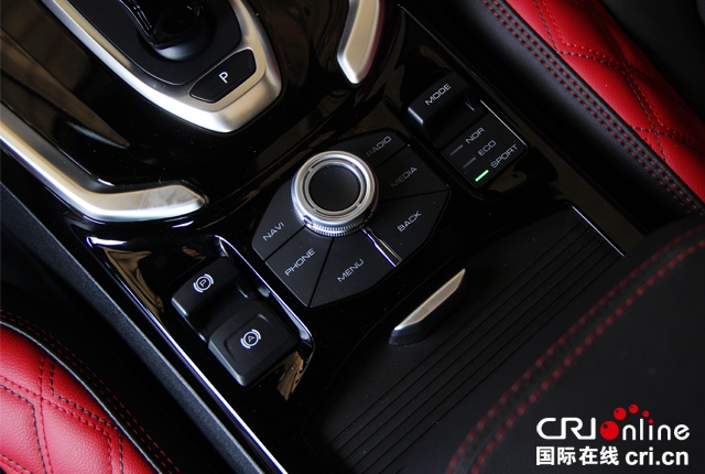 汽车频道【焦点轮播图】“三好生”的自我修养 试驾哈弗H6