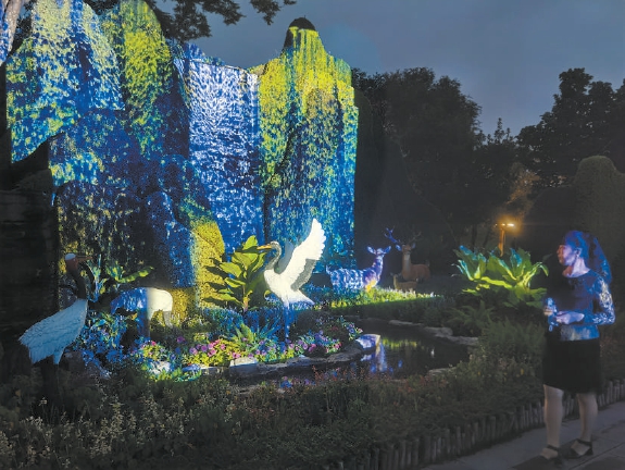 世界花卉大观园7月22日晚开启“夜游节”