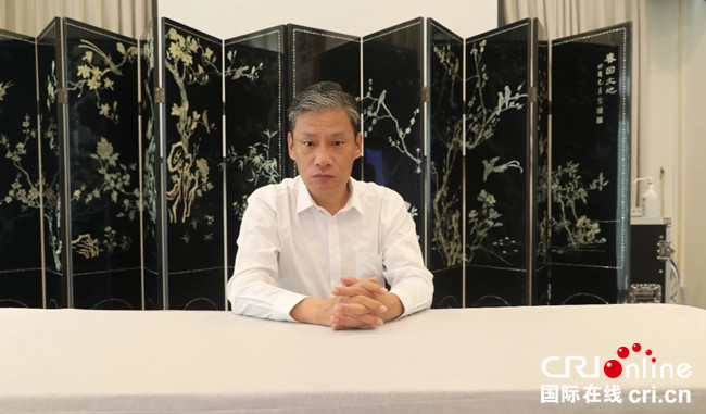 缅甸克钦邦管理委员会主席吴凯腾南,掸邦管理委员会委员拉乌,曼德勒省