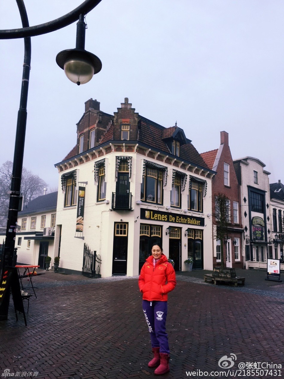 速滑女神张虹荷兰炫彩街拍