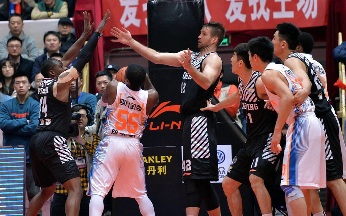 辽川恩怨:大帝吐痰李晓旭 邓哈哈打脸辽官员