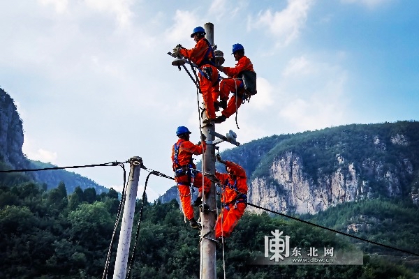 國網黑龍江電力馳援河南 助6000余戶居民恢復用電