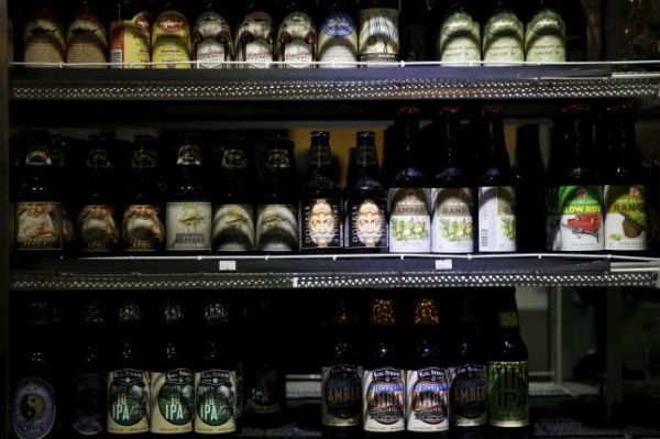 英媒:中国人青睐高端啤酒 给全球啤酒商带来商机
