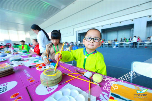 【环保视点 政务咨询图文摘要】重庆首届绿色公益儿童绘画大赛决赛今日国博举行