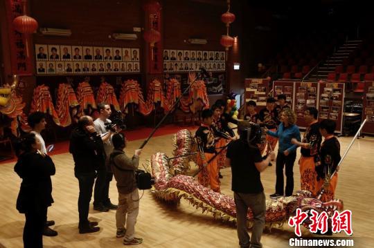 英国BBC纪录片《中国春节》接地气诠释中国文化