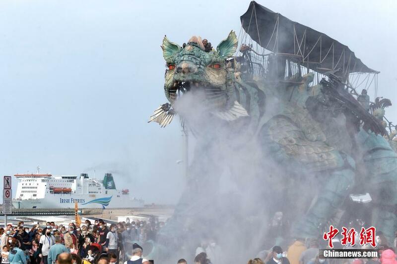 An nuna wani babban inji mai siffar Dragon a kasar Faransa_fororder_b7aa4246803c49f8a031a6c35057d040