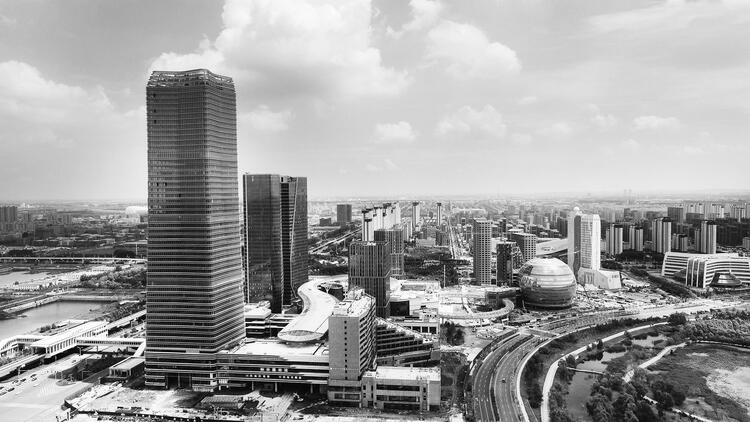 長春：龍翔現代商務街區十足“國際范兒”