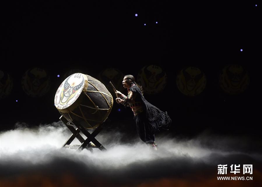 大型民族情景舞蹈《阳光之歌》在国家大剧院上演