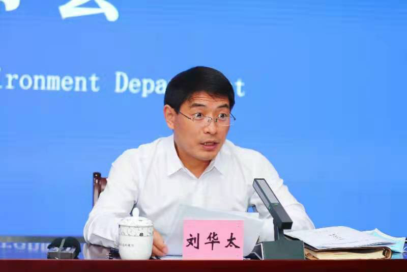 四川省生态环境厅召开例行新闻发布会 狠抓环境保护狠抓环境保护_fororder_四川省生态环境厅环保总监-刘太华-讲话-供图-四川省生态环境厅