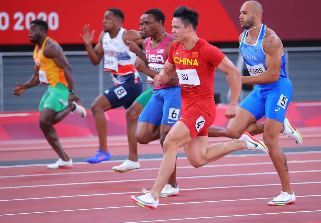 北京时间8月1日,在东京奥运会男子100米半决赛中,中国飞人苏炳添