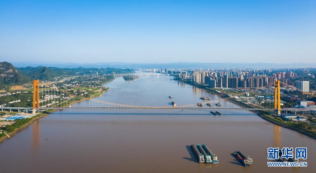 湖北宜昌：伍家崗長江大橋建成試通車_fororder_5