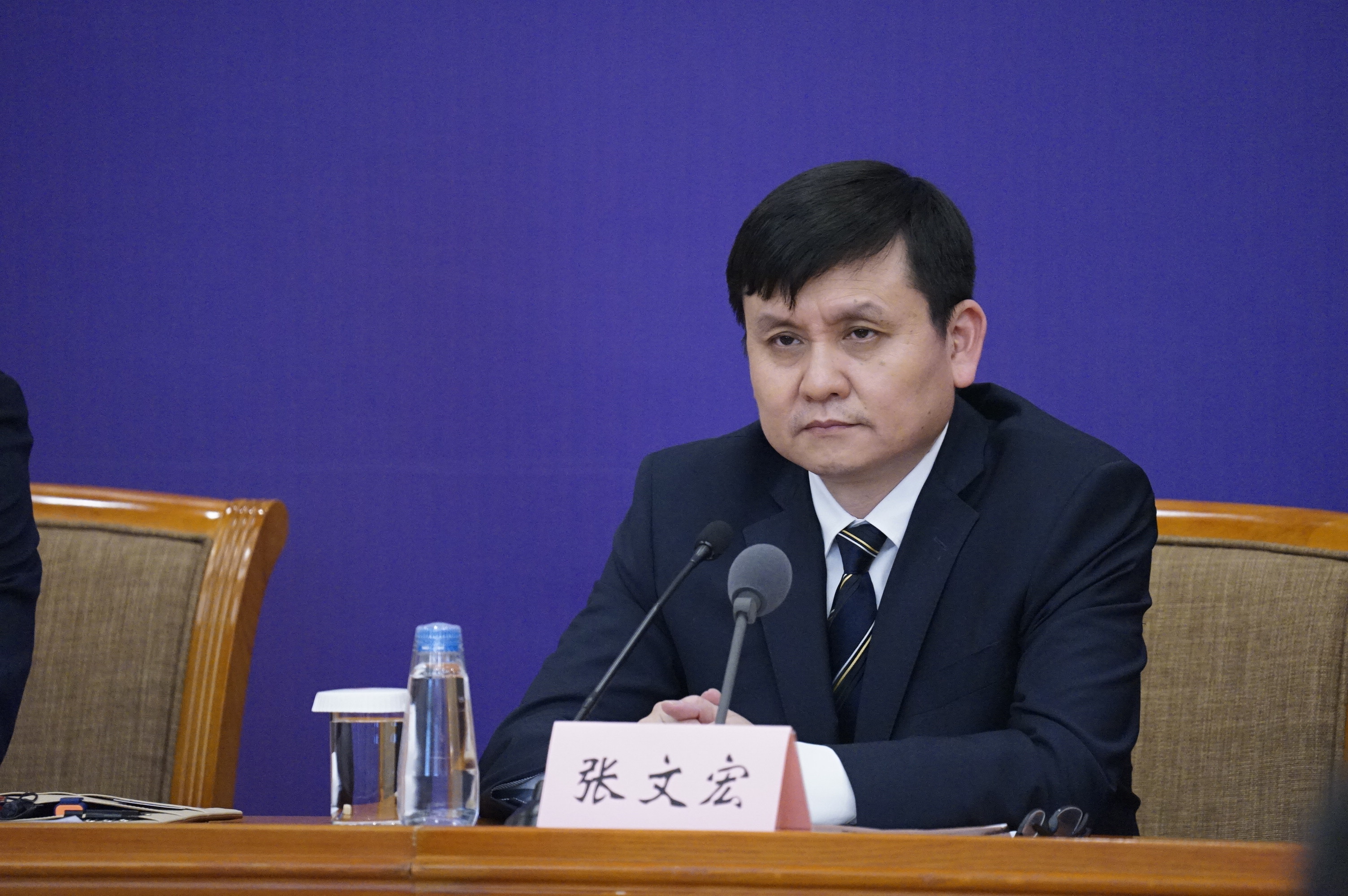 张文宏:民众积极配合是中国取得胜利的主要原因之一