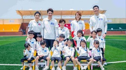 邓亚萍傅园慧助阵《不要小看我》运动会 分享抗挫折经历
