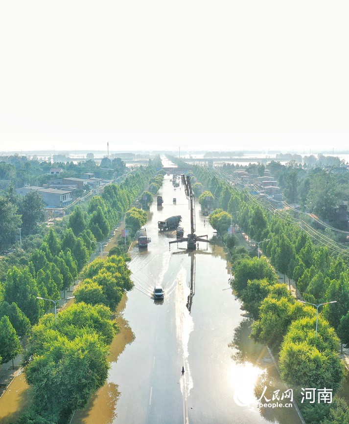 鶴壁市浚縣：一半以上地區被洪水覆蓋 防汛形勢嚴峻