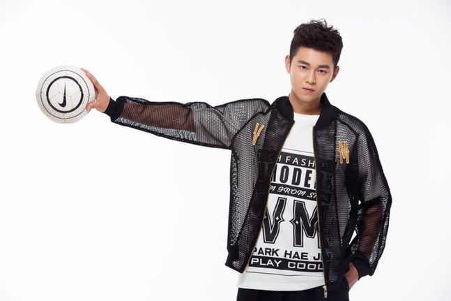 《因为爱情有幸福》热播 陈伟霆顾权长腿获赞