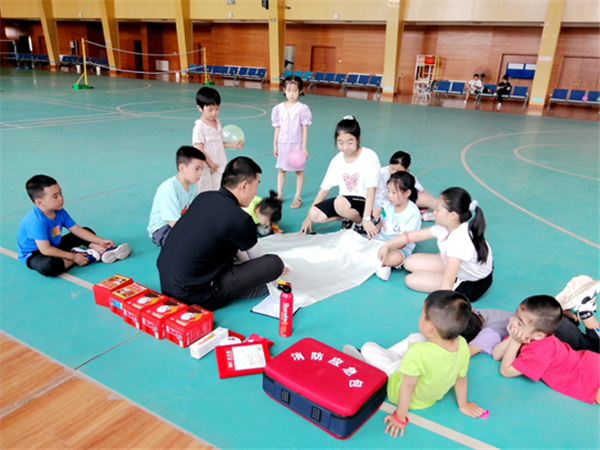 長慶油田採油八廠團委積極開展員工子女暑期教育活動_fororder_圖片8