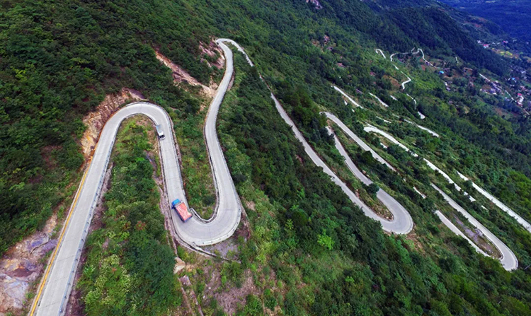 广元旺苍:通途大道兴百业 交通铺就"小康路"(组图)