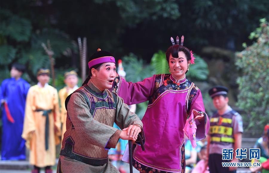 非遗精品亮相福州三坊七巷