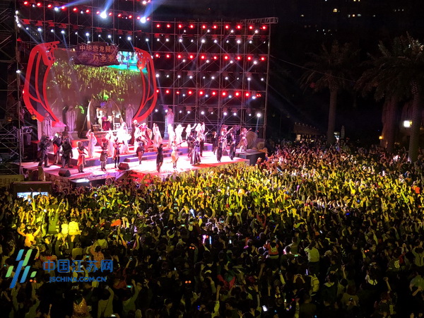 常州中华恐龙万圣季 引爆旅游市场“尖叫经济” 常州中华恐龙万圣季 引爆旅游市场“尖叫经济”