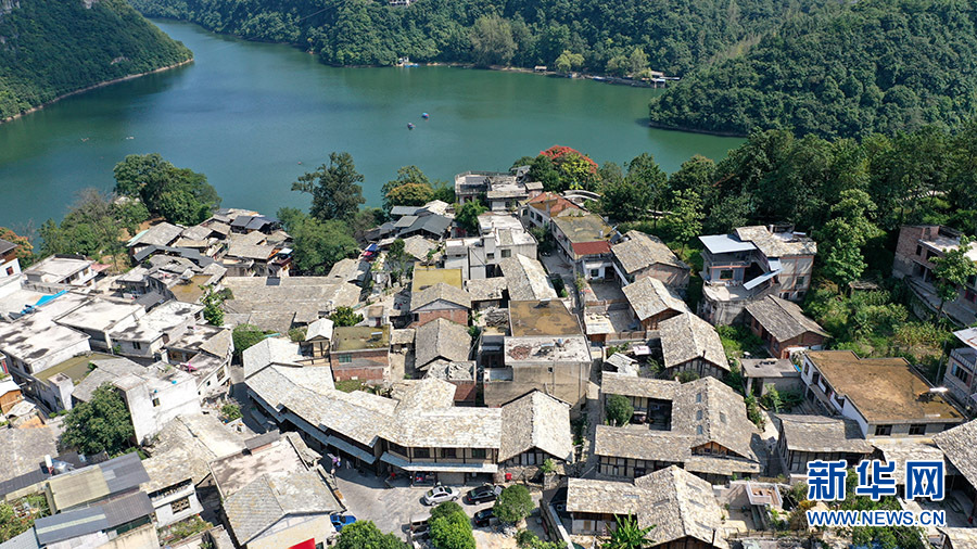 （中首）“飞阅”贵州花溪镇山布依族生态博物馆
