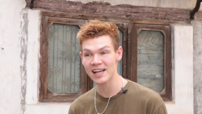 【视频】Hi，黄山！外国网红寻梦西递 打卡绿色新安江