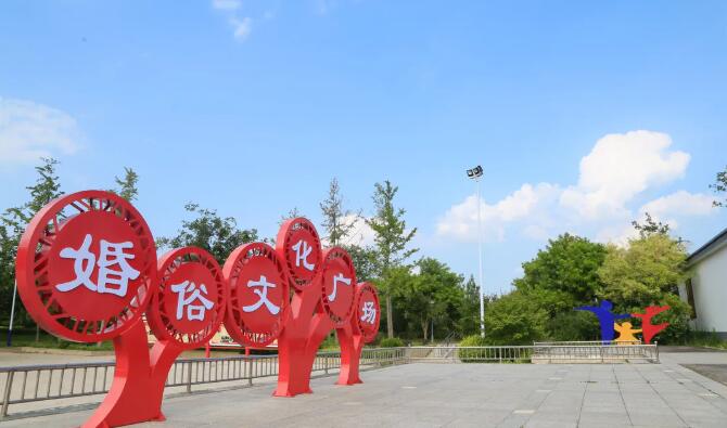 河北肥乡：梳妆打扮开“美颜” 乡村美景入画来