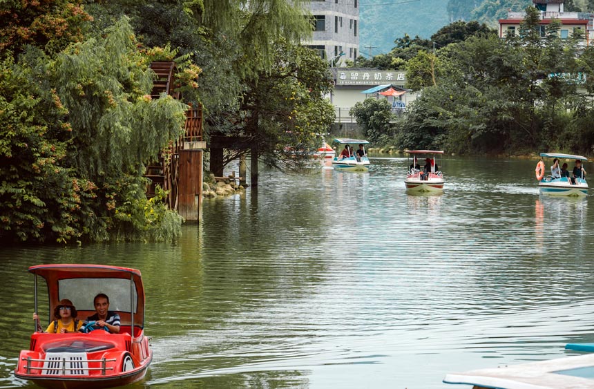 广西南宁：碧水润邕城 生态助振兴