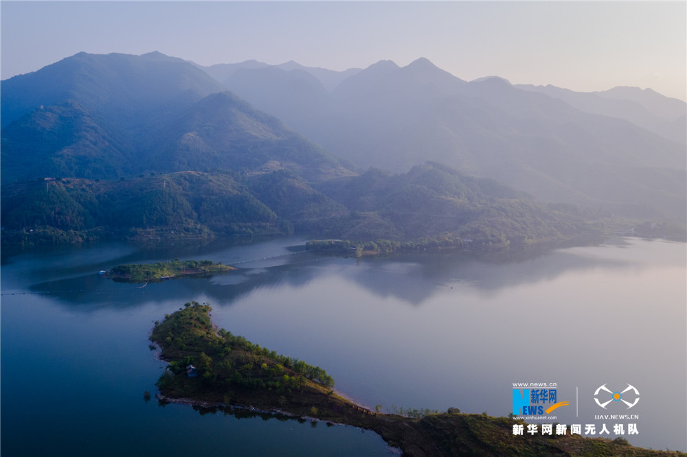 航拍三峡蓄水175米 云阳高阳平湖云雾朦胧