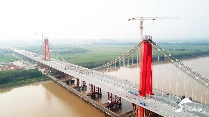航拍｜齐鲁黄河大桥吊索安装完成 济南多条北跨桥隧工程进展完成7成