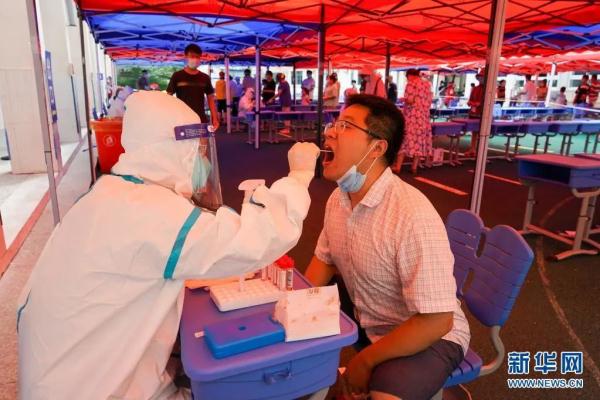 Ủy ban Y tế và Sức khỏe Nhà nước Trung Quốc: Ngày 12/8 Trung Quốc ghi nhận thêm 99 ca nhiễm Covid-19 mới, trong đó có 47 ca trong nước_fororder_src=http___imgm.gmw.cn_attachement_jpg_site215_20210812_8672510740986349551&refer=http___imgm.gmw