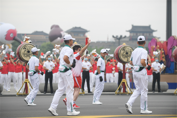 “盛世全运 天下长安” 十四运会和残特奥会火炬传递西安站正式启动_fororder_图片4