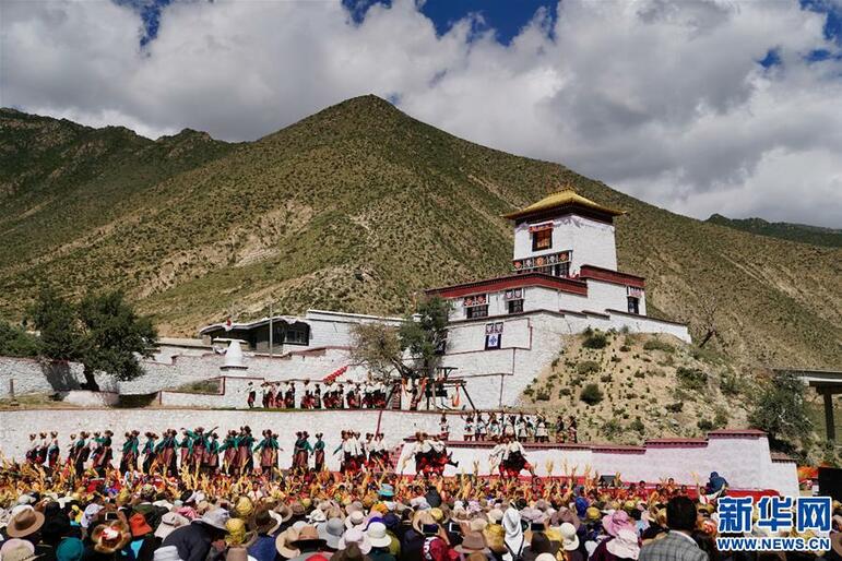 Tibet’in yeni demiryolu hattındaki saklı güzellikler_fororder_src=http___img.xzitv.cn_material_news_img_2018_09_6a76468a6b146b3f0158a4f77f1da54a&refer=http___img.xzitv