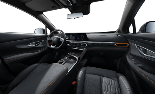 自带“硬核”科技 15万级街跑SUV长安2022款UNI-T登场“易车超级818汽车狂欢节”