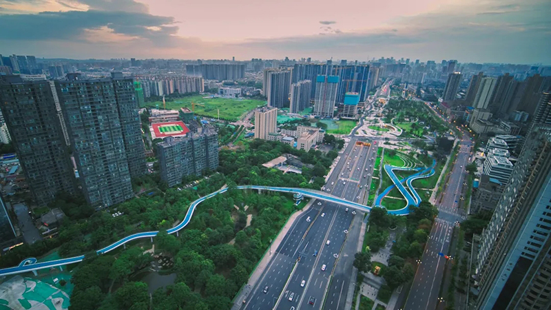 串联5大城市公共空间 成都金牛区“空中绿道”丝路云锦正式开放_fororder_丝路云锦-供图-金牛环投集团