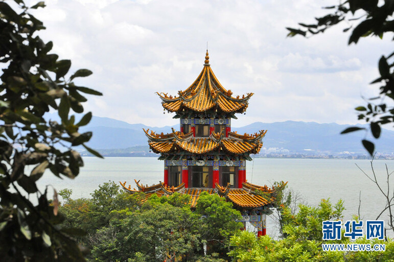 Sonsuz bahar kenti: Kunming_fororder_src=http___m.xinhuanet.com_2017-08_19_136538782_15031212932491n.JPG&refer=http___m.xinhuanet