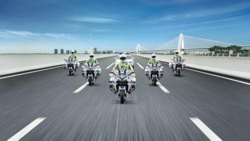 国产首款公升级警用摩托全球首发 春风动力再树行业新里程