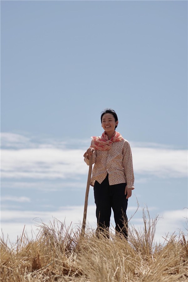 青年演员杜少杰主演 电影《八步沙》《笑里藏刀》在电影频道播出