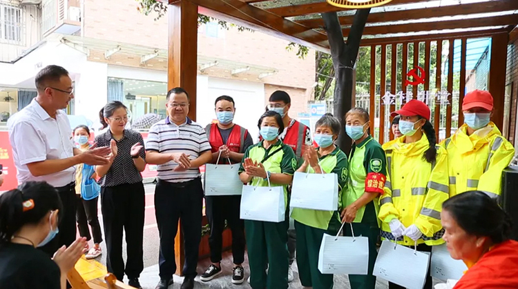 成都邛崃市首家镇街职工驿站诞生_fororder_活动现场-供图-邛崃市委宣传部