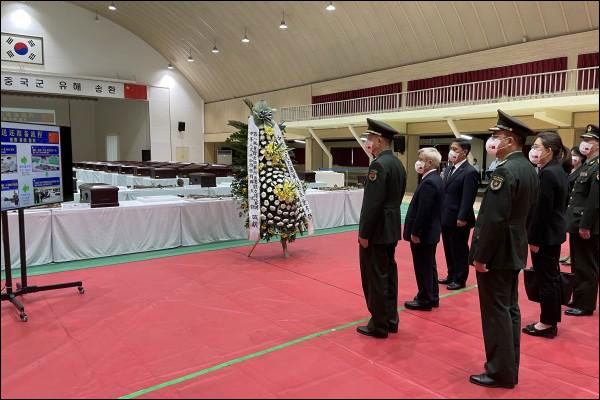 จัดพิธีบรรจุกระดูกวีรบุรุษทหารอาสาจีนครั้งที่ 8 ที่เกาหลีใต้_fororder_20210901zyj1