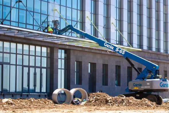 跑出项目建设加速度 绘就黑河全面振兴全方位振兴新宏图——黑龙江黑河市举行“开春即开工”项目建设集中启动仪式