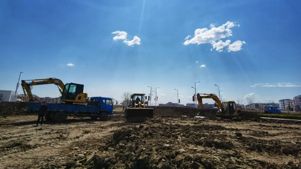 跑出项目建设加速度 绘就黑河全面振兴全方位振兴新宏图——黑龙江黑河市举行“开春即开工”项目建设集中启动仪式