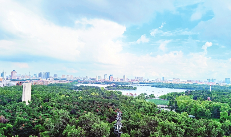 长春南湖公园：市民休闲生活的“后花园”