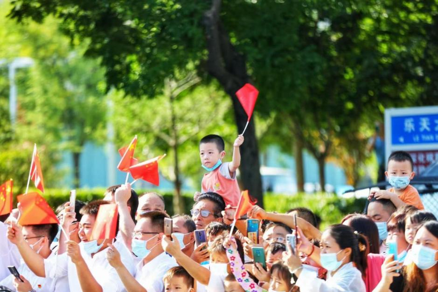 Torch Relay for the 14th National Games Enters Its Second Stop— Weinan City in Eastern Shaanxi Province_fororder_图片3
